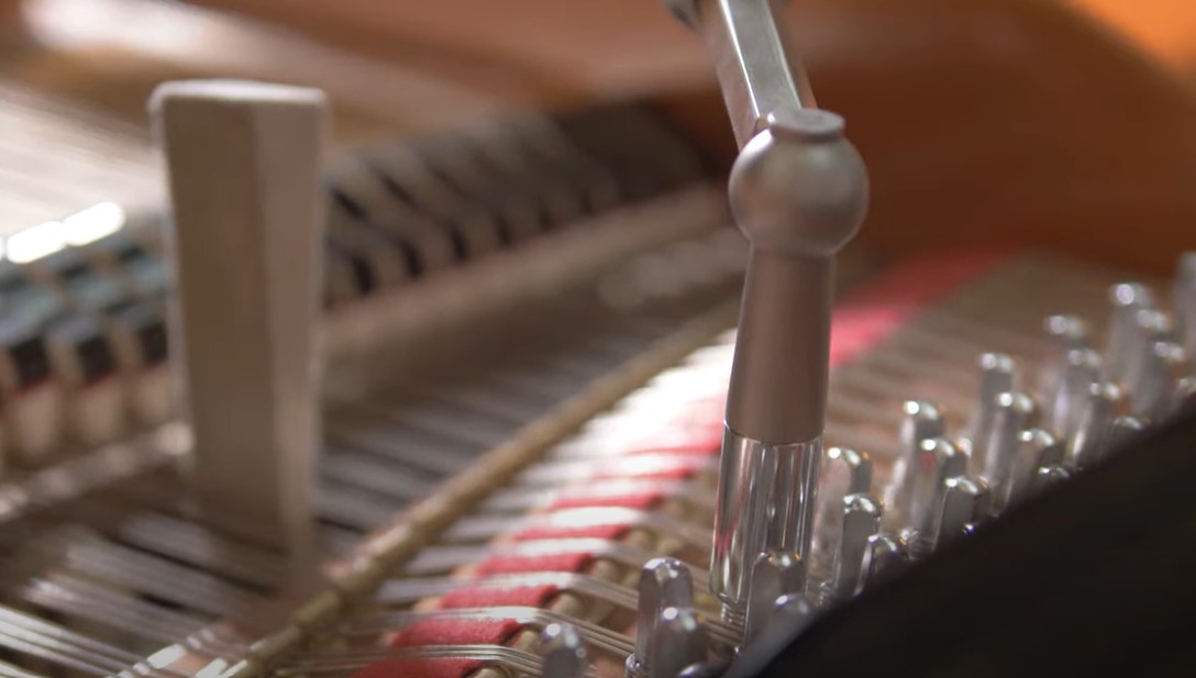 Guide complet pour accorder un piano : outils et techniques ...